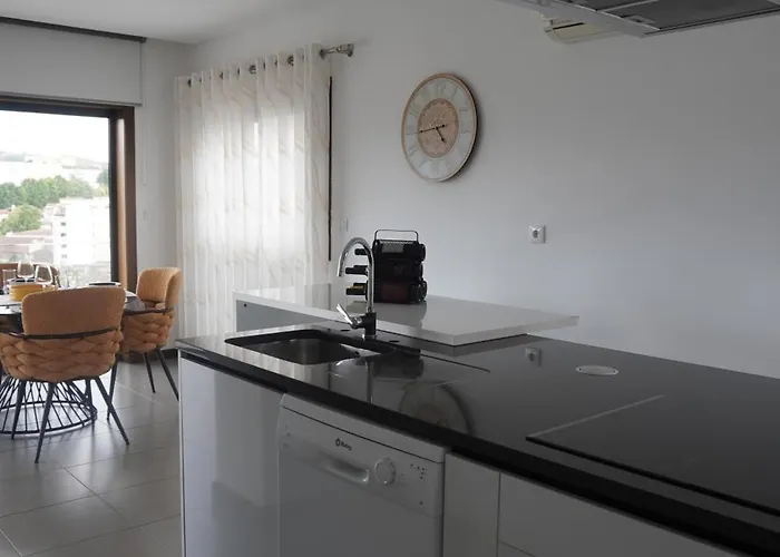 Casa Do Pessegueiro * מירנדלה