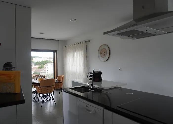 Casa Do Pessegueiro דירה מירנדלה