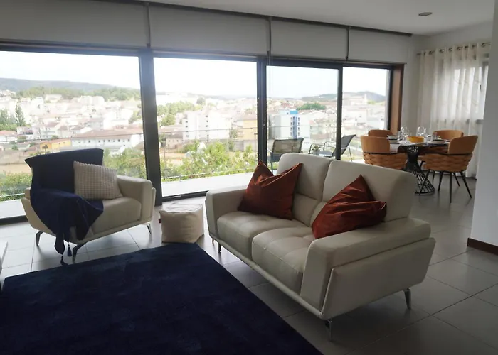 דירה Casa Do Pessegueiro מירנדלה