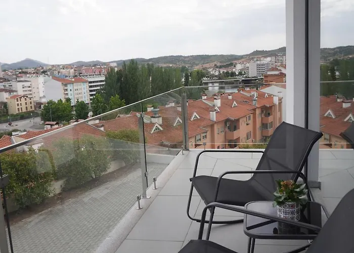 Casa Do Pessegueiro דירה מירנדלה